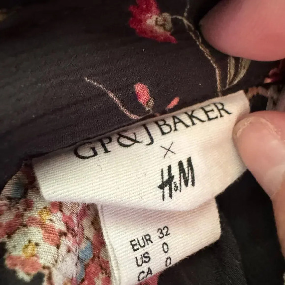 GP & J Baker Floral Bird Print Lightweight Button Up Blouse - Picture 9 of 11